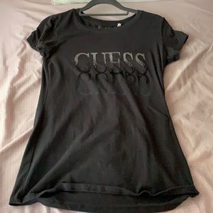 Guess t shirt